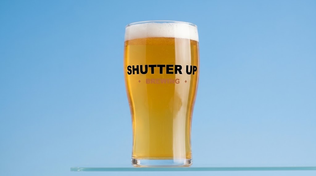 Shutter up beer glass